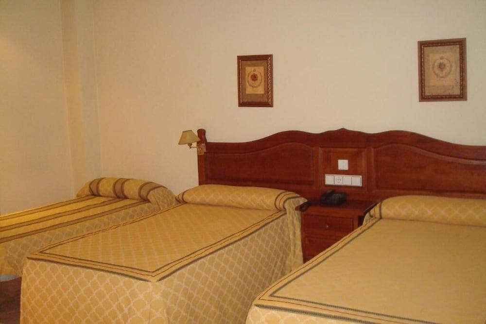 Roma Aurea Hotell Talavera de la Reina Eksteriør bilde